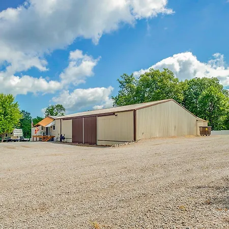 Murphysboro Retreat With Deck Near Kinkaid Lake!