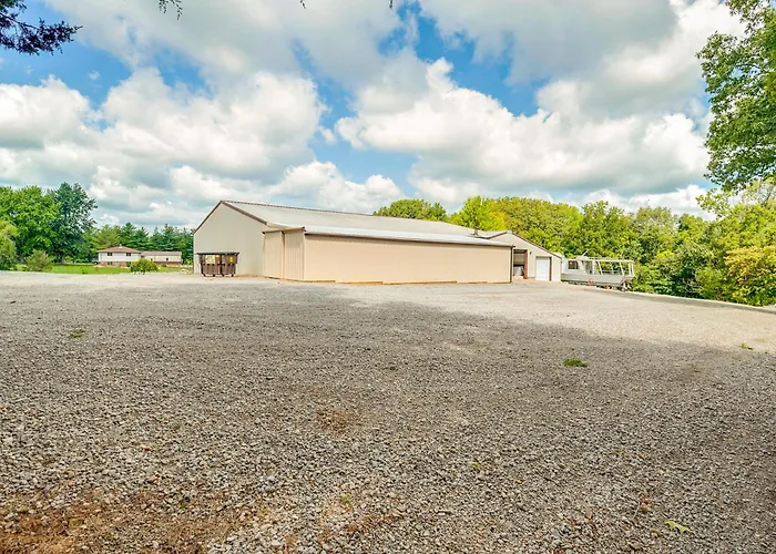 Apartment Retreat W/ Deck Near Kinkaid Lake! Murphysboro