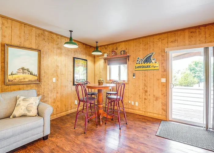 Retreat W/ Deck Near Kinkaid Lake! Apartment Murphysboro