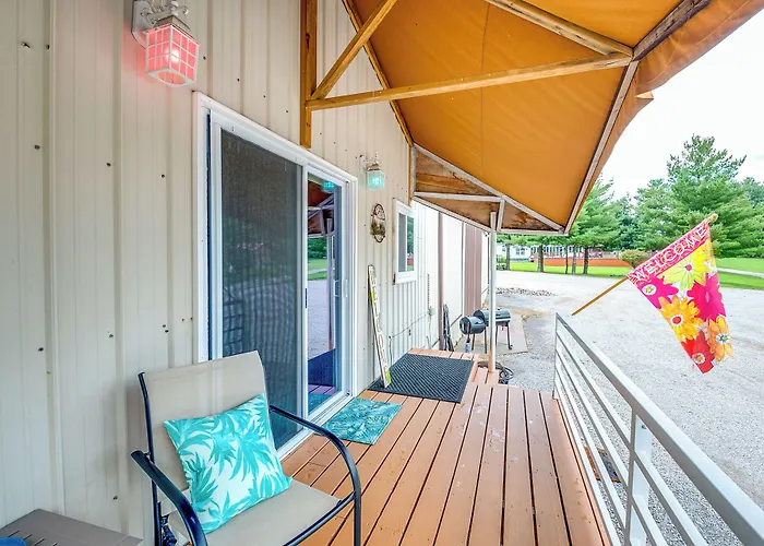 Apartment Retreat W/ Deck Near Kinkaid Lake! Murphysboro